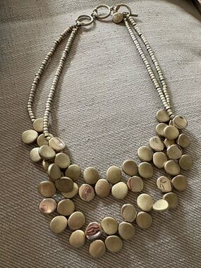 Jones New York JNY Two-Tone Gold Bib Statement Necklace Toggle matte & polished